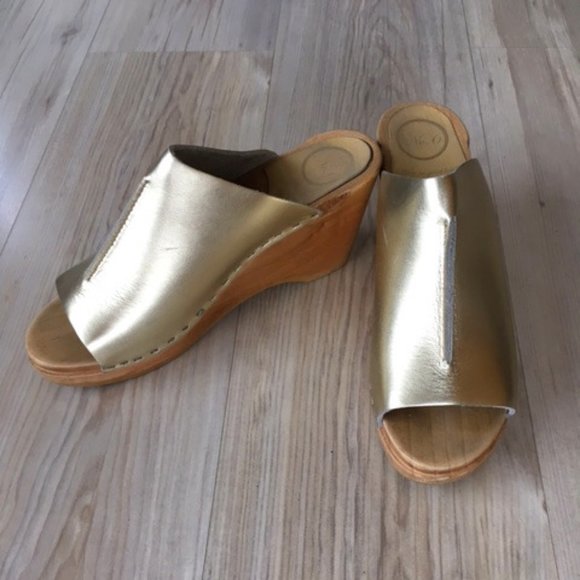 No. 6 Shoes - No. 6 Gold Metallic Leather Clogs